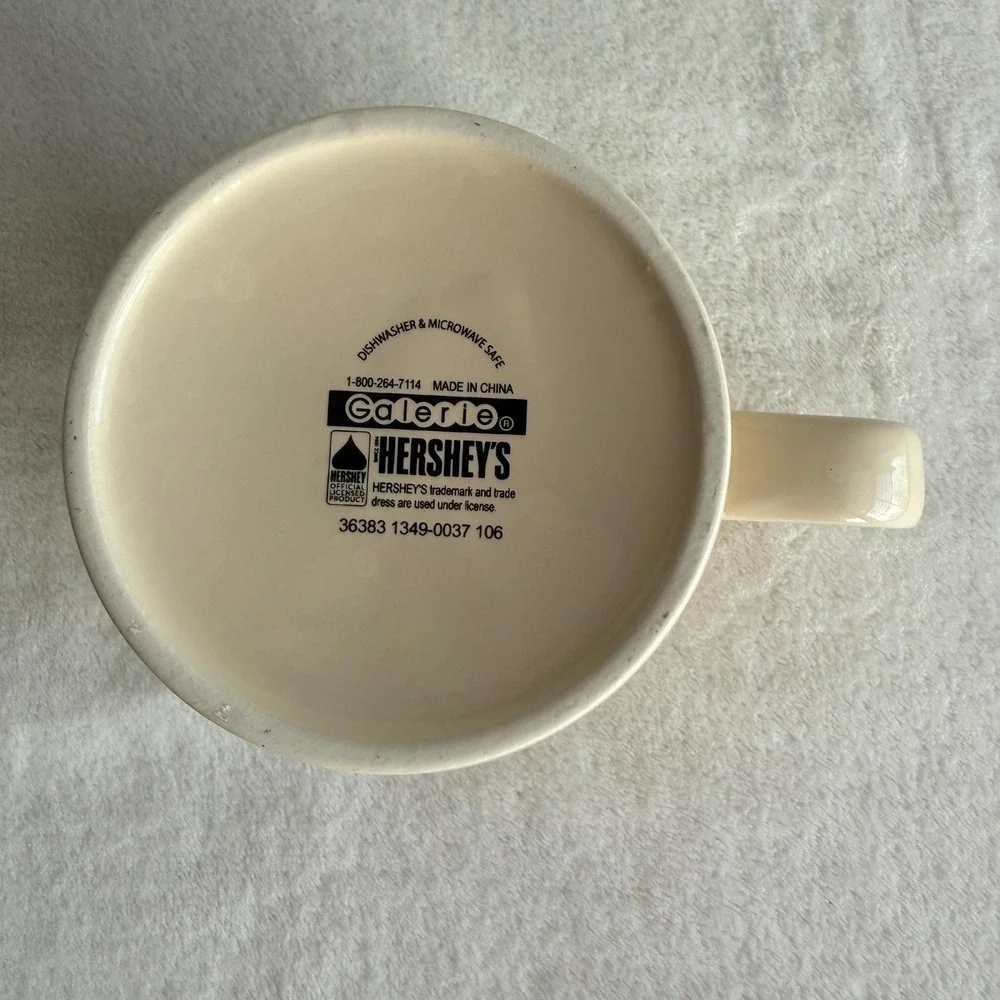 Galerie Hershey's‎ Chocolate Christmas Over Sized Large Collectible Ceramic Mug